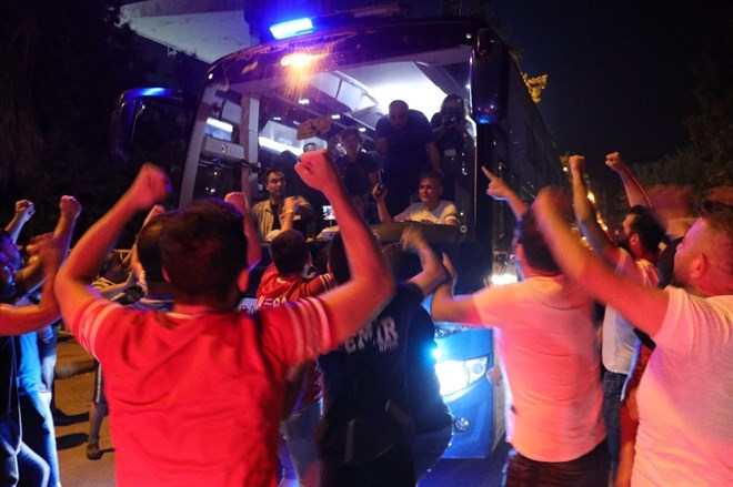 Adana Valiliği’nden Adana Demirsporlu taraftarlara jest