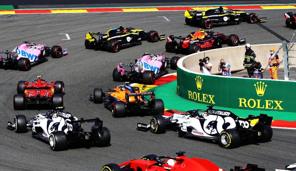 Belçika'da kazanan Lewis Hamilton