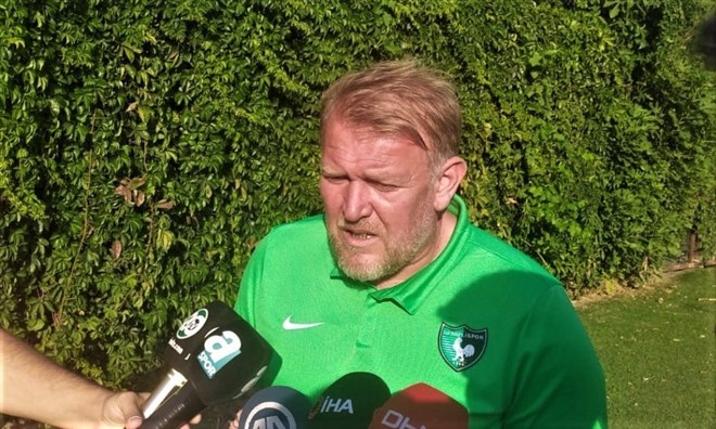 Robert Prosinecki: "Ofansif futbolu iyi oynayan bir Denizlispor olacak"