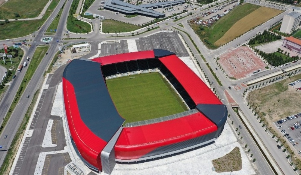 Çorumspor FK, yeni sezon maçlarını yeni stadında oynayacak