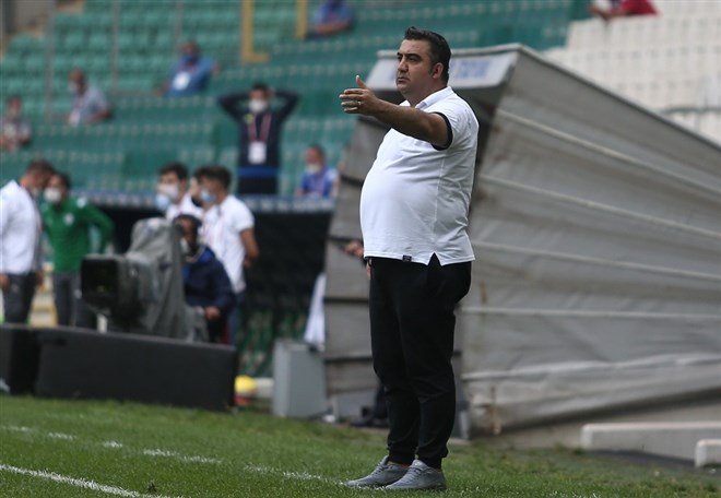 Ümit Özat: "Sahada mücadele etmeden kazanılmıyor"