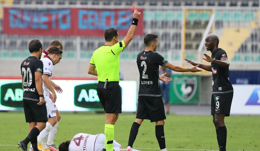 Sacko fazla kalmadı, 4 dakika içinde kızardı