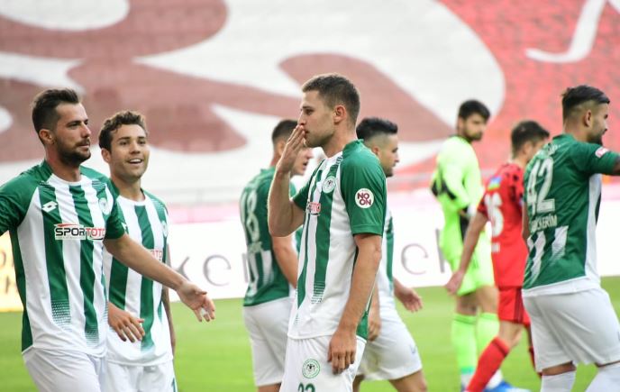 Konyaspor büyük sevinç yaşadı