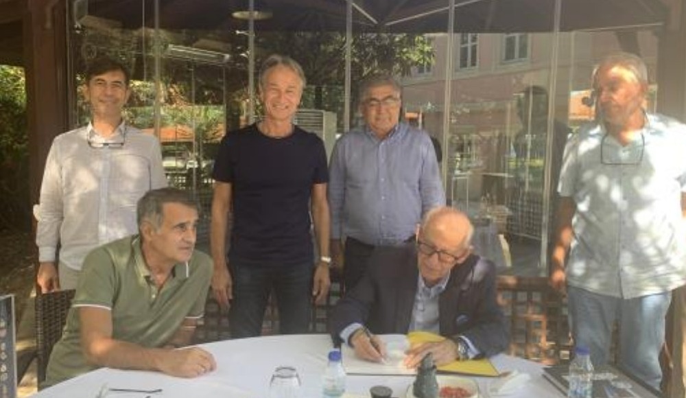 Şenes Erzik, Şenol Güneş ile bir araya geldi