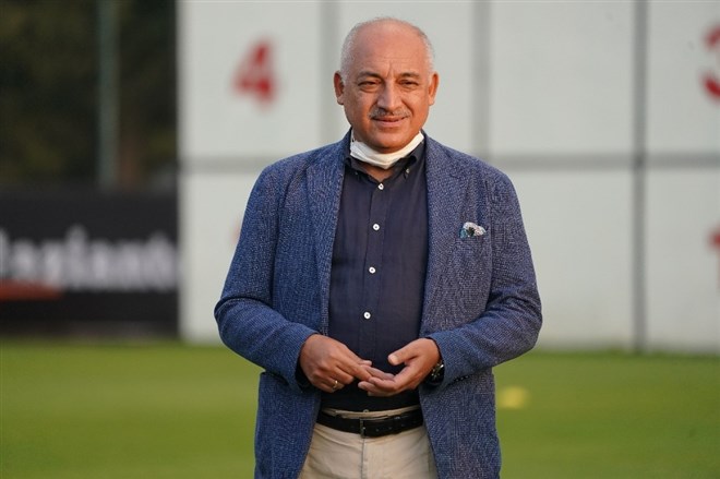 "Sumudica futbol tutkusunu en derinden yaşıyor"