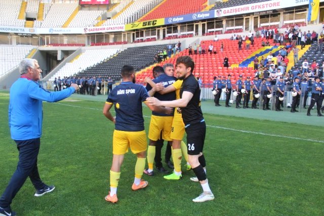 "Bu adaletsizliğe acil bir çözüm bulunması gerekmektedir"