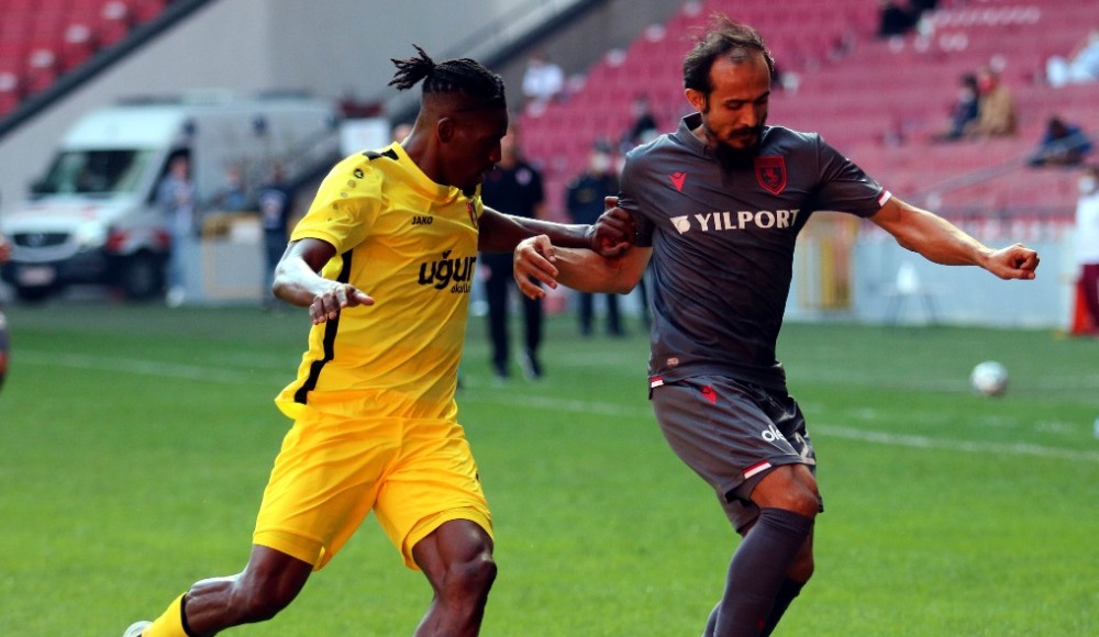 İstanbulspor zirveye 3 golle ulaştı