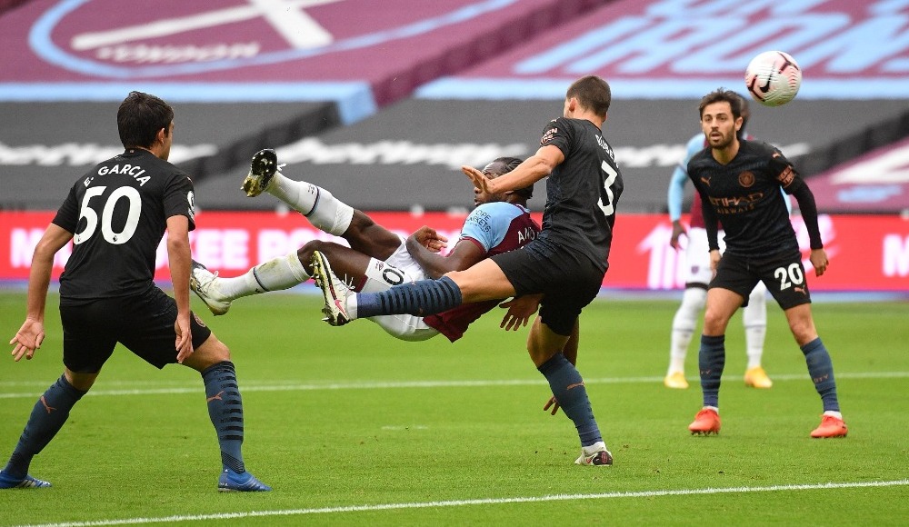 City'e West Ham engeli