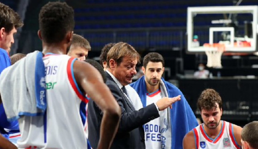 Anadolu Efes'te bir kişinin Kovid-19 testi pozitif çıktı