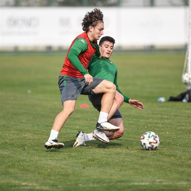 Bursaspor’da tempo arttı