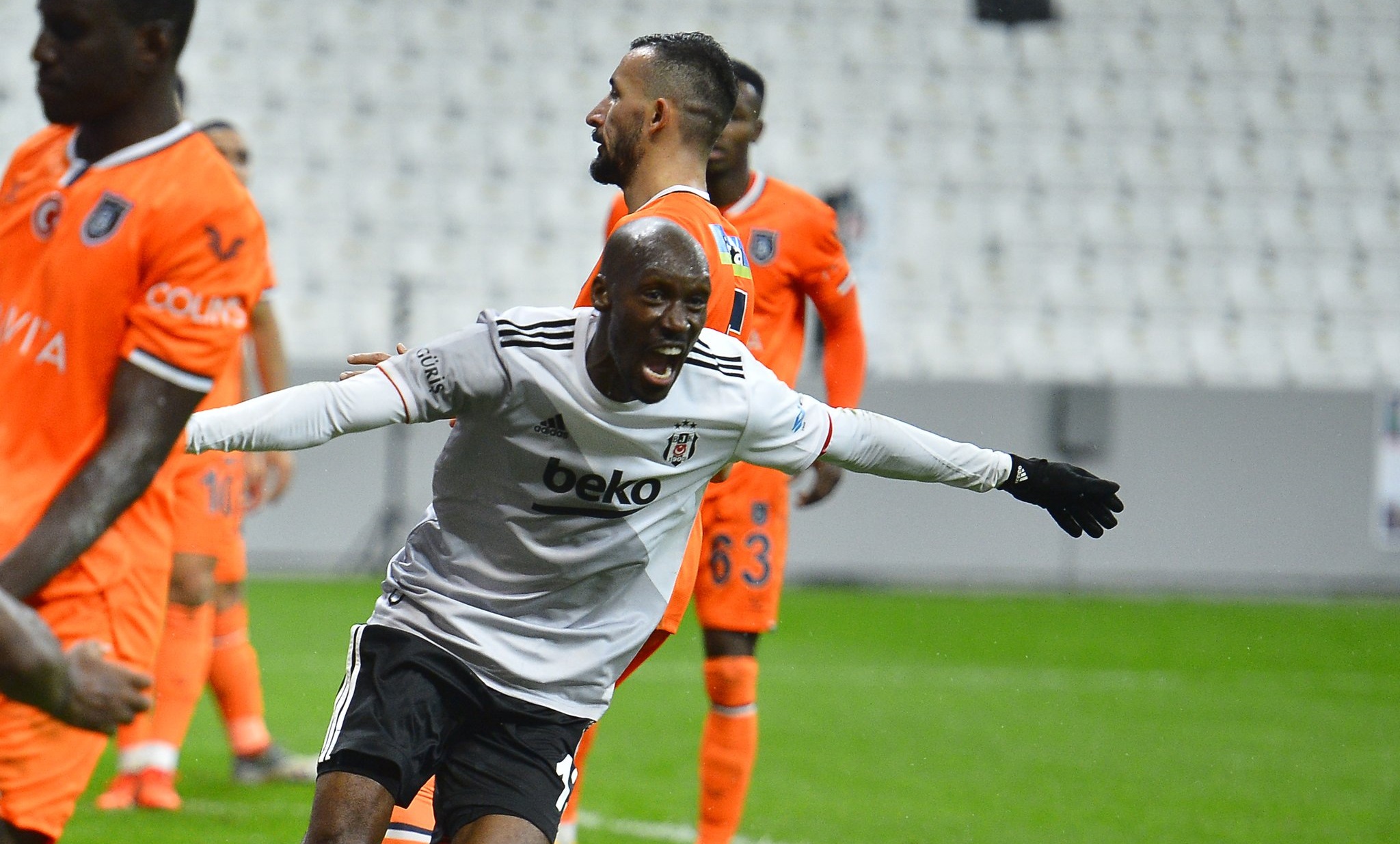 37'lik delikanlı Atiba!