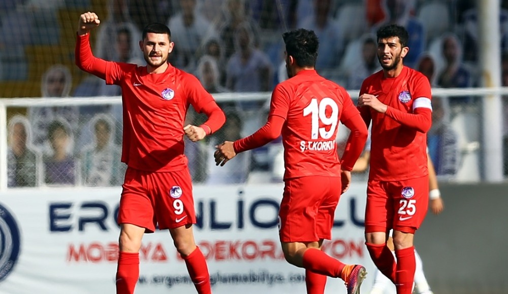 Ankara Keçiörengücü, Akhisarspor'a gol oldu yağdı!
