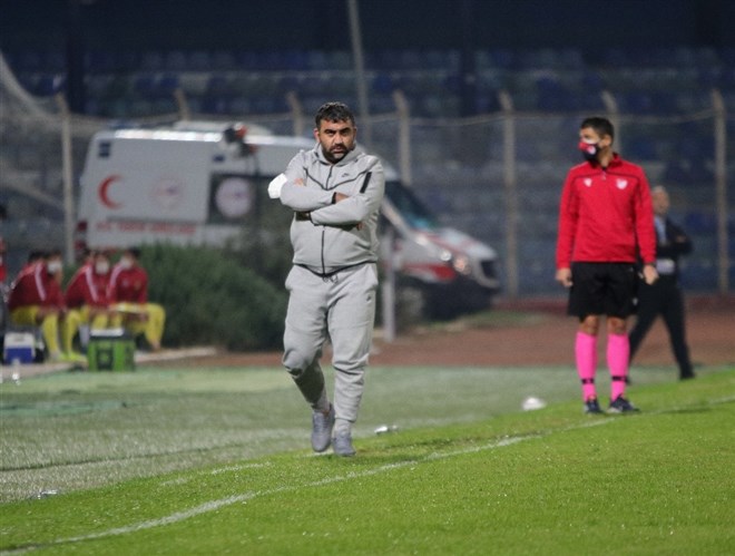 Ümit Özat: “Maalesef tam takım çalışamıyoruz”