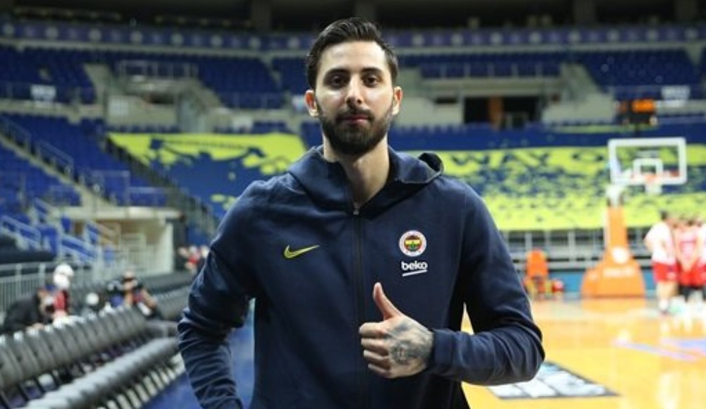Fenerbahçe ’de yeni transfer maça çıkmadan sakatlandı