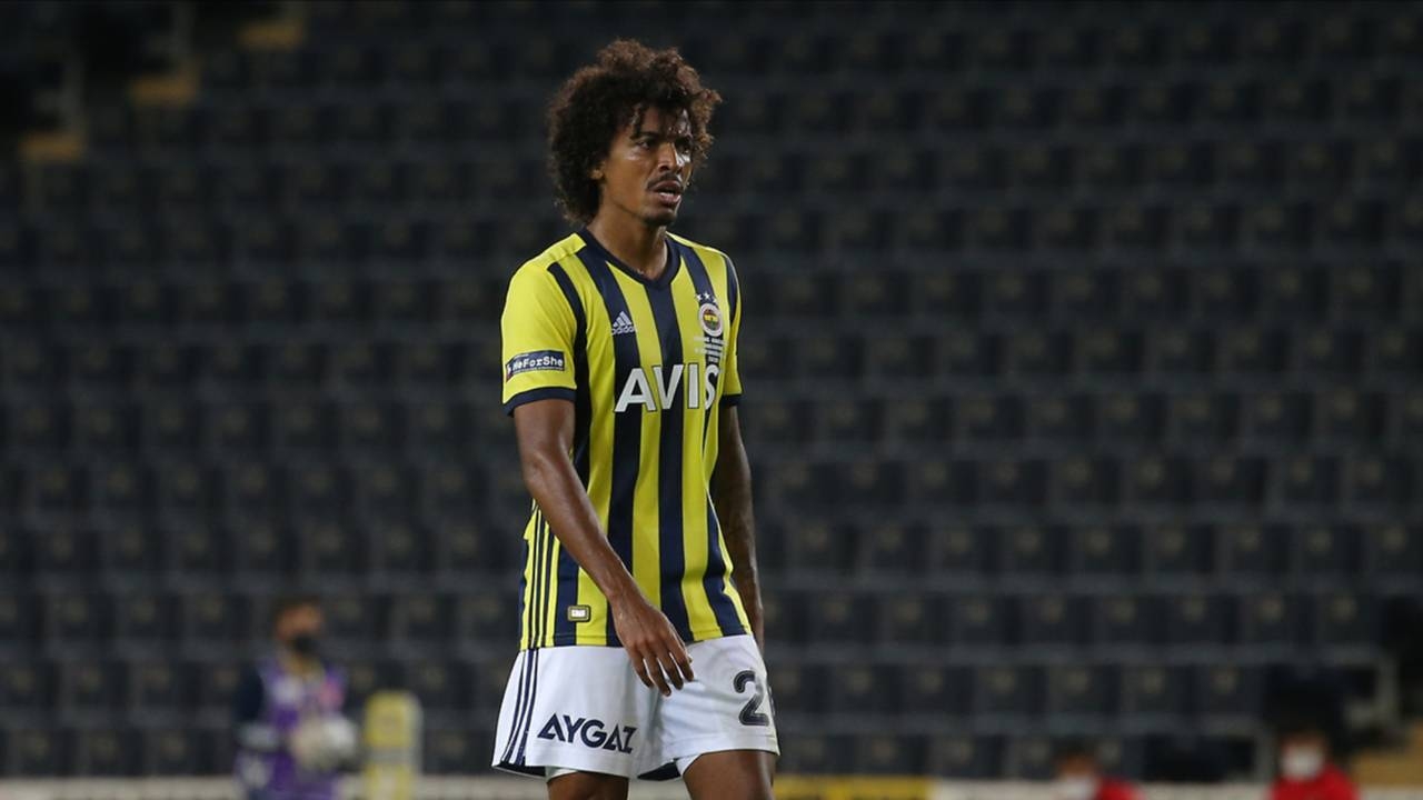 Luiz Gustavo formasına kavuşuyor!
