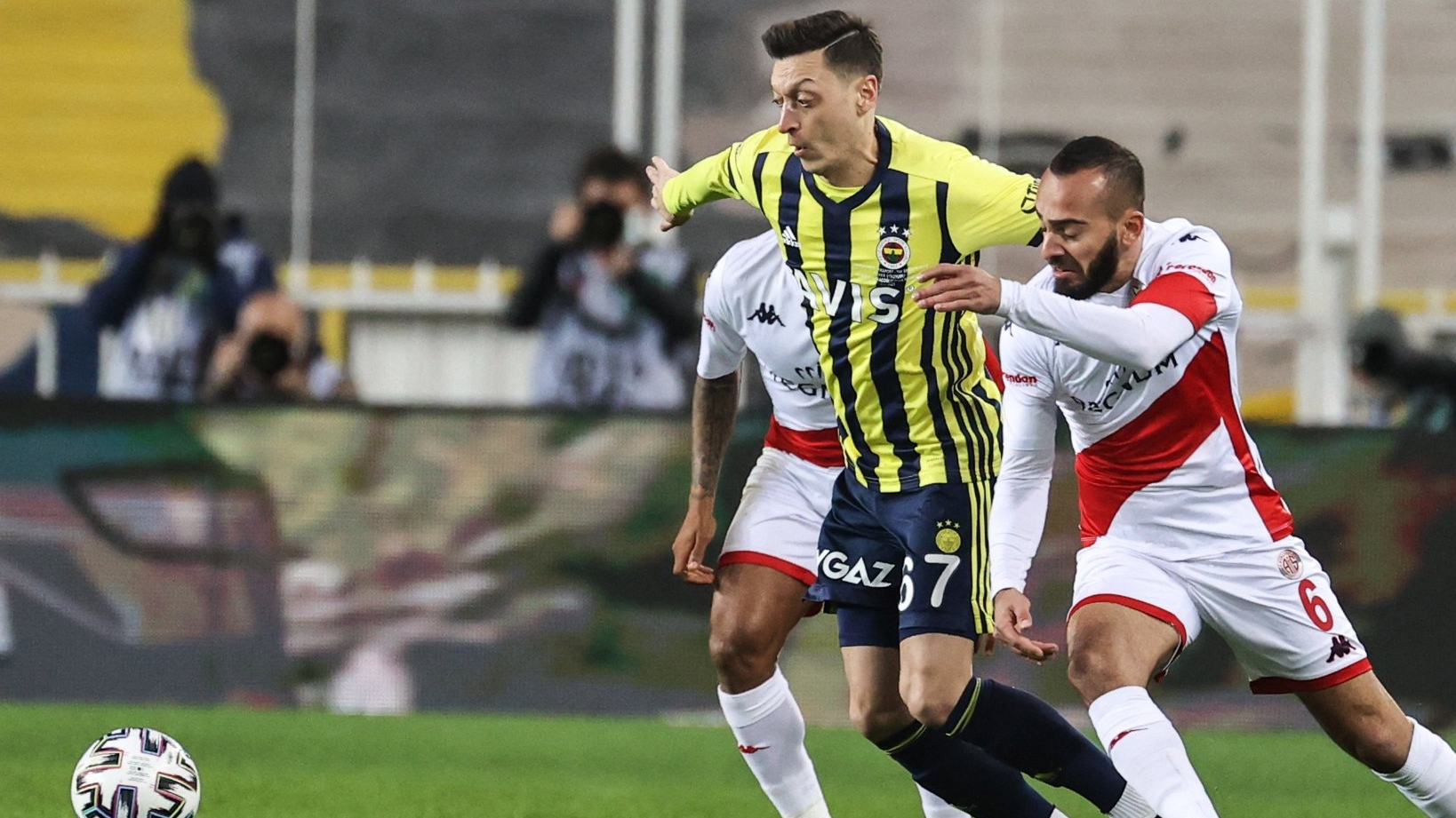 Mesut Özil ve Nuri Şahin nasıl performans sergiledi?