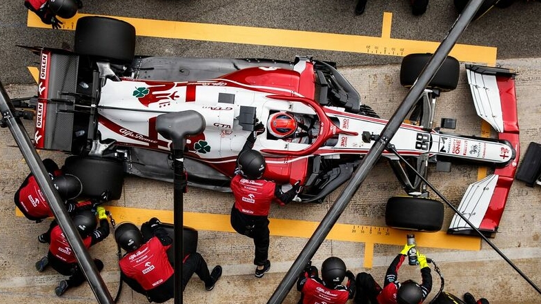 Formula 1'de sezon öncesi koronavirüs şoku