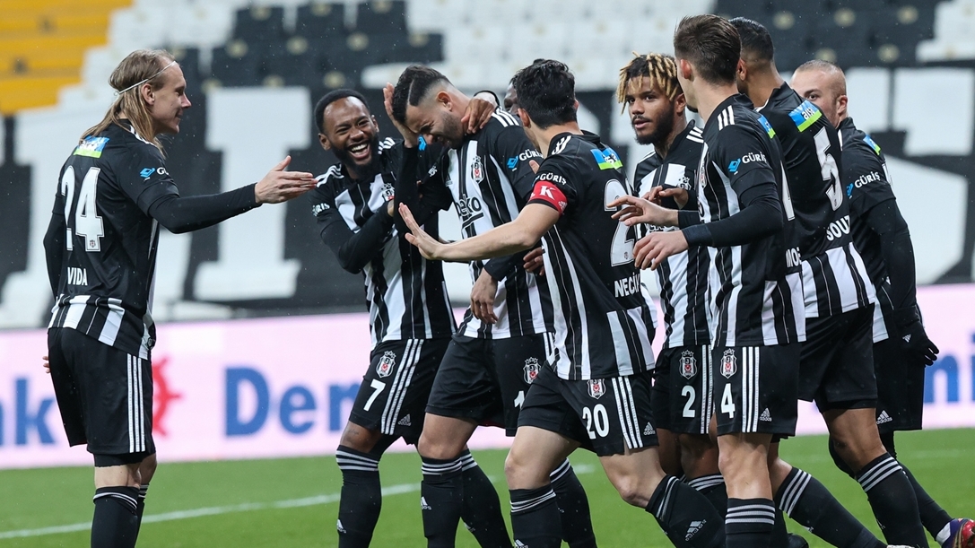 ajansspor: Beşiktaşlı futbolcular Karagümrük maçını kazanırsa 200 bin TL prim alacak