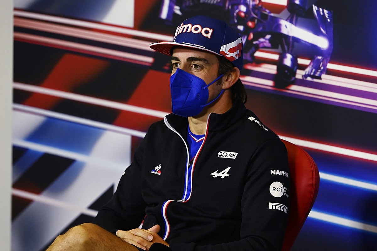 Fernando Alonso: “Tıraş olduğumda oldukça genç görünüyorum"