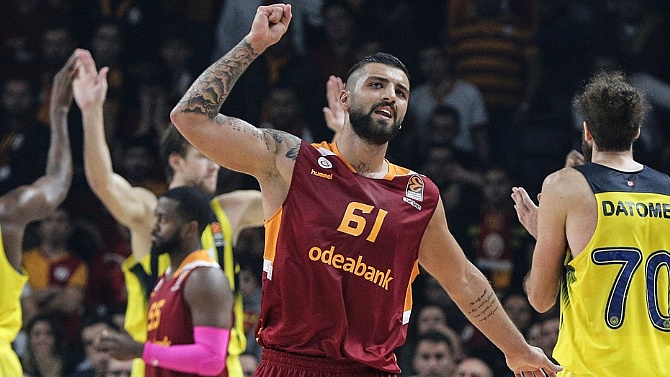 Göksenin Köksal'dan, Sinan Güler'e gönderme!