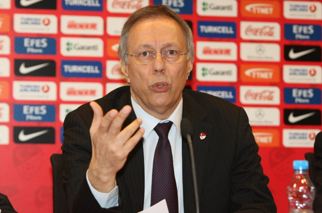 UEFA'dan görev geldi