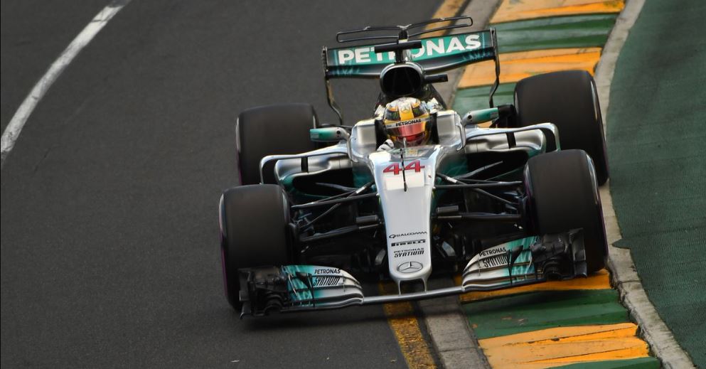 Britanya'da zafer Hamilton'ın!