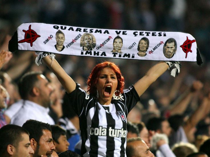 Beşiktaş'ın 'kızıl saçlı' taraftarı konuştu!