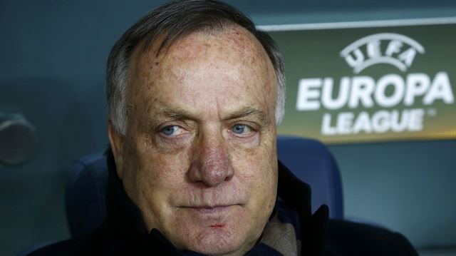 'Advocaat suçlu değil, suçlu futbolcular ve yönetim"