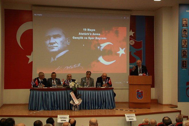 "Kapıda 54 tane haciz var"