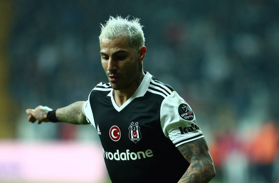 Quaresma Ve Talisca Kaliyor Mu Acikladilar