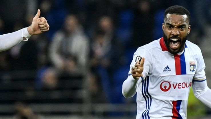 Lacazette - 28 gol