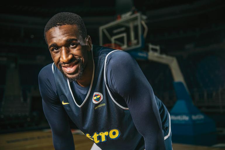 30 MİLYON TARAFTARIYLA BENİM GÜZEL, ÇILGIN KULÜBÜM