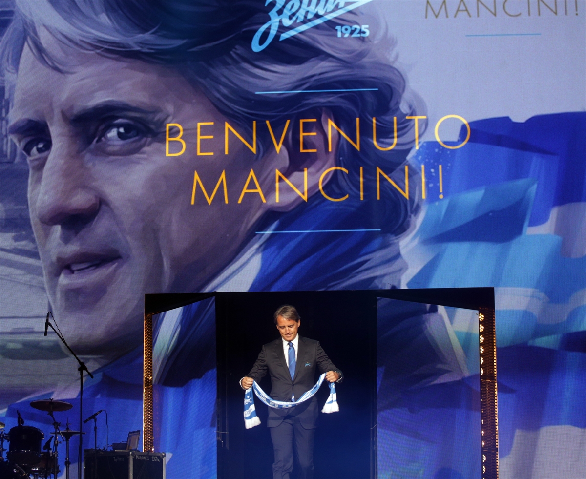 Mancini imzayı attı!