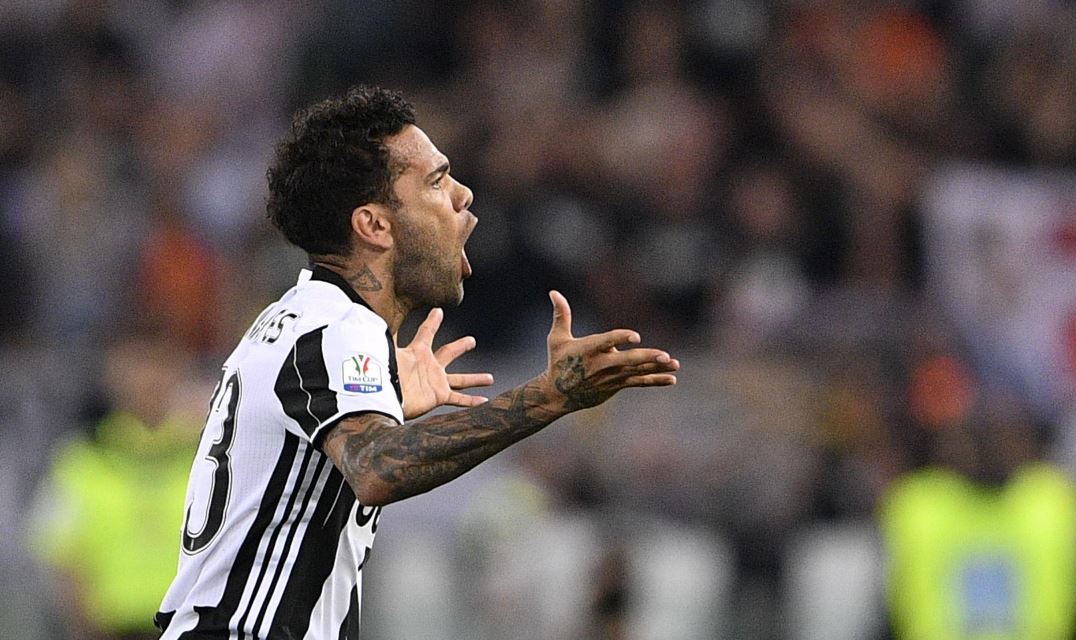Fenerbahçe açıkladı: "Dani Alves ile..."