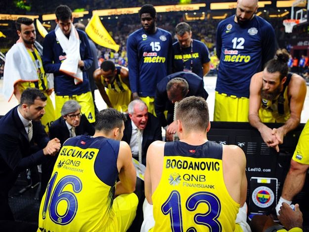 Fenerbahçe'de takımda kal operasyonu başlıyor!