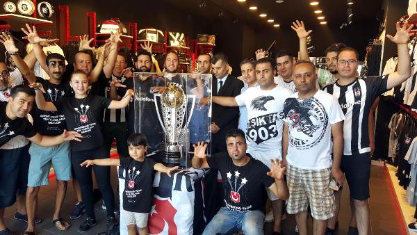 Beşiktaş'ın şampiyonluk kupası Bodrum'da