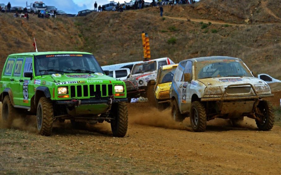 Off-Road tutkunları Ordu'da yarıştı