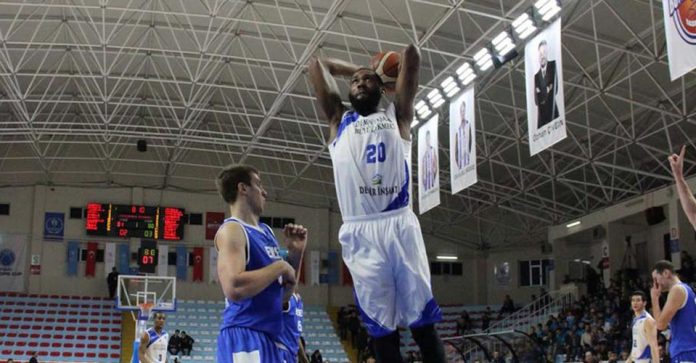 İBB, Büyükçekmece'den Eric Buckner ile anlaştı!