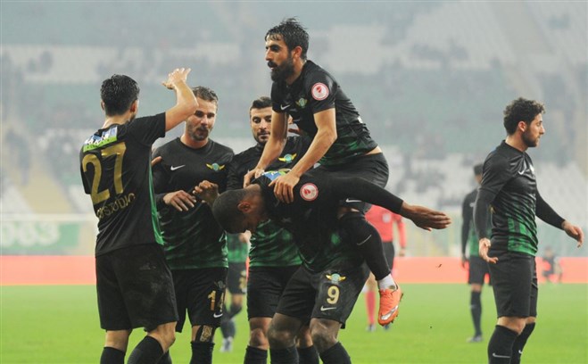 "Önceliğimiz Galatasaray oldu, Muğdat çok istedi"