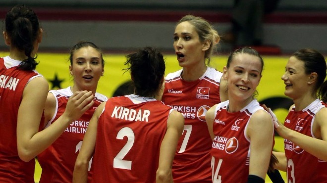 A Milli Kadın Voleybol Takımı, basınla buluştu!