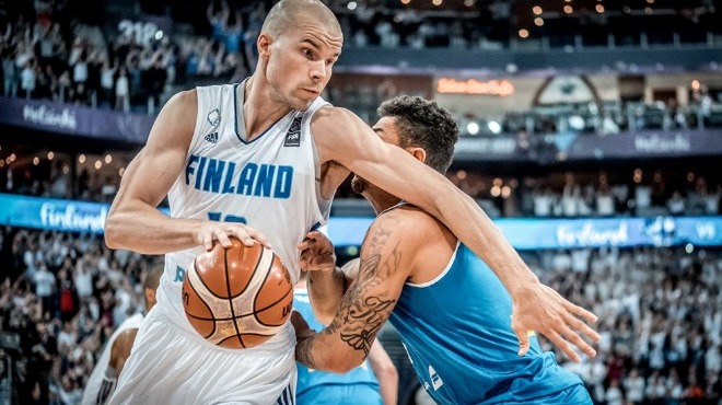 Finlandiya İzlanda'yı aştı