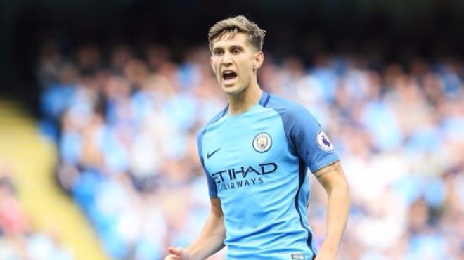 6. John Stones | 56 milyon euro - Everton'dan Manchester City'ye (2016/17)