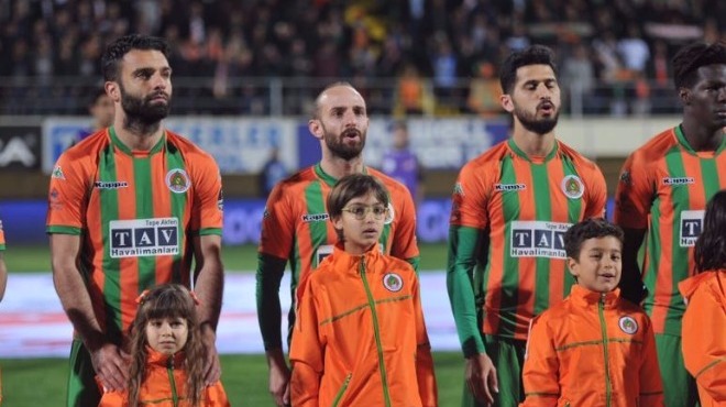 Efecan Karaca ve Douglas, Antalyaspor galibiyetini değerlendirdi