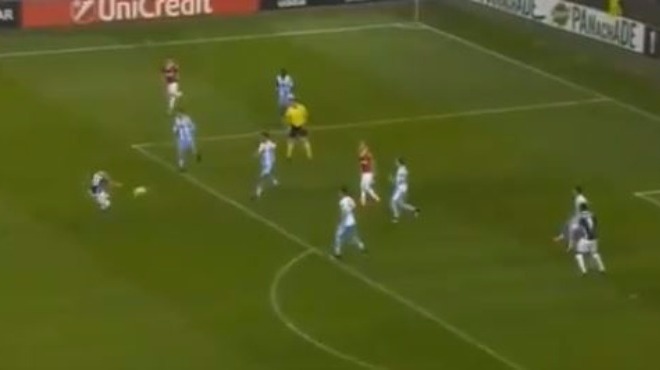 Sneijder'den ilk gol katkısı