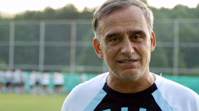 Trabzonspor'un efsane futbolcusu Kadir Özcan anıldı