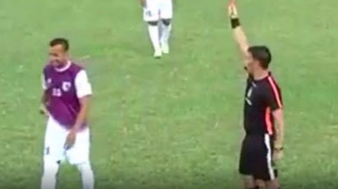 Tarihin en hızlı kırmızı kartı… Süresine inanamayacaksınız!
