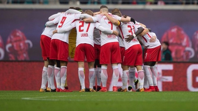 RB Leipzig geri düştü ama 3 puanı almasını bildi!