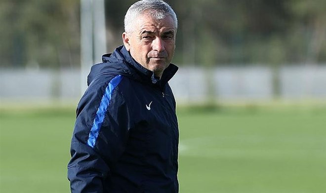 RIZA HOCA'NIN KARAKTERİ TRABZON ÇİMLERİNE YANSIDI