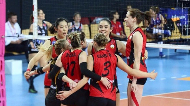 VakıfBank, set vermeden kazandı!