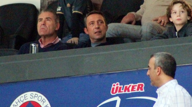 Fenerbahçe başkan adayı Ali Koç, Khimki maçını izledi